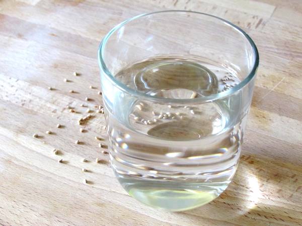 bouton acné qui suinte